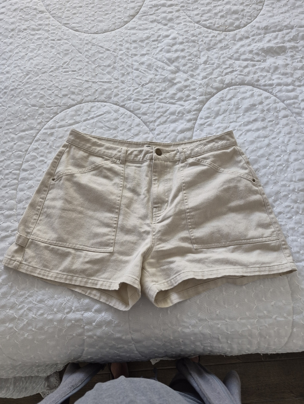 Billabong Cream Cargo Shorts